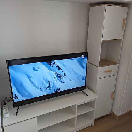 שאמוני Central Spacious Flat With Private Parking מראה חיצוני תמונה